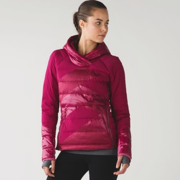 *SOLD* Lululemon 'Down Right Cozy Pullover' Goose - Picture 2 of 12